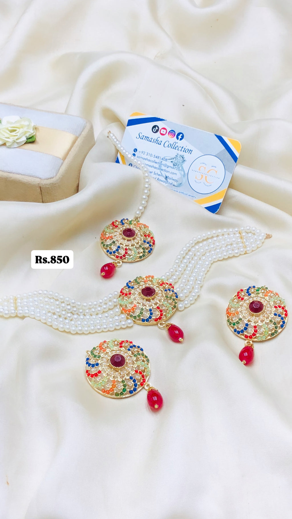 Choker Set