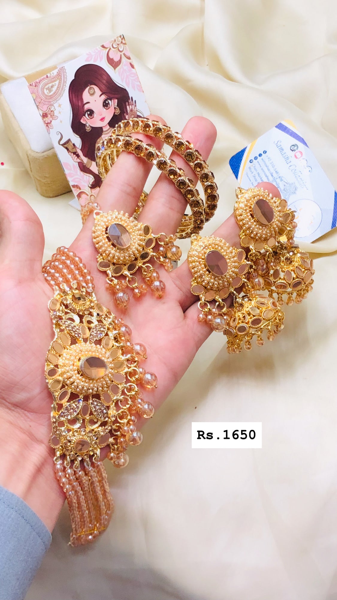 Choker Set With Bangles