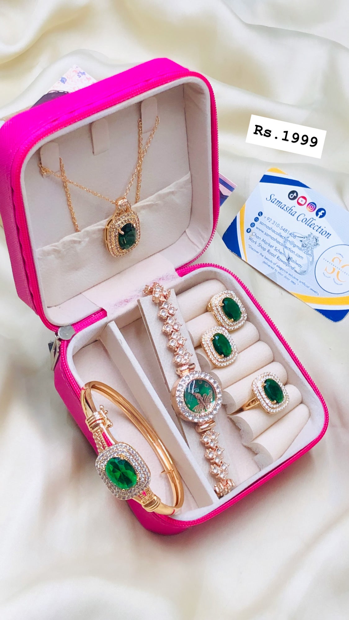Watch Jewelry With Organiser